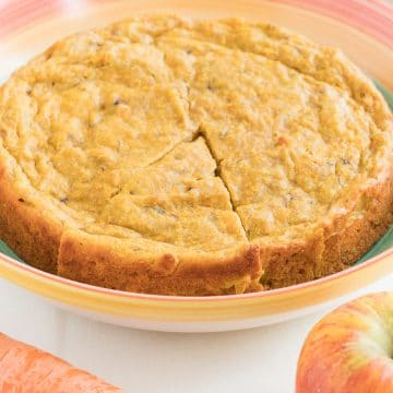 Sugar-free apple and carrot cake