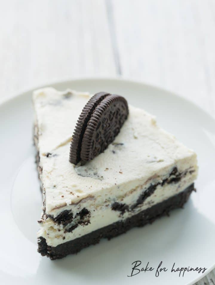 Delicious Oreo Biscuit Cake