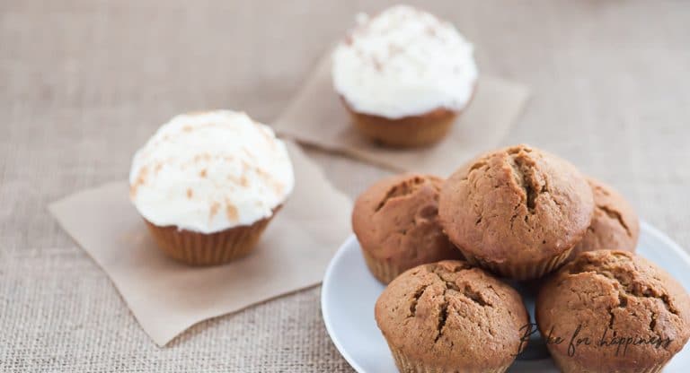 Pumpkin-Cupcakes with Cinnamon Frosting