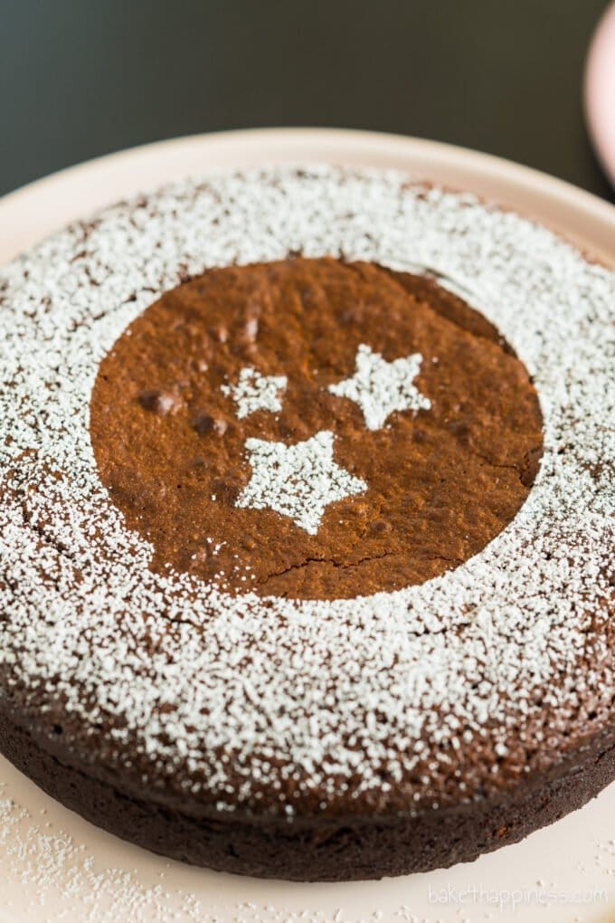Moist flourless chocolate cake