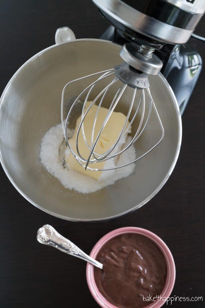 Buttercream Icing with Pudding Baking for Happiness