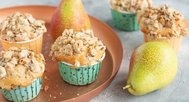 Pear muffins with oil