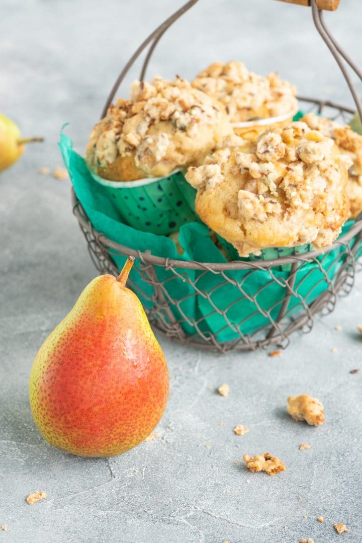 muffins with crumbles