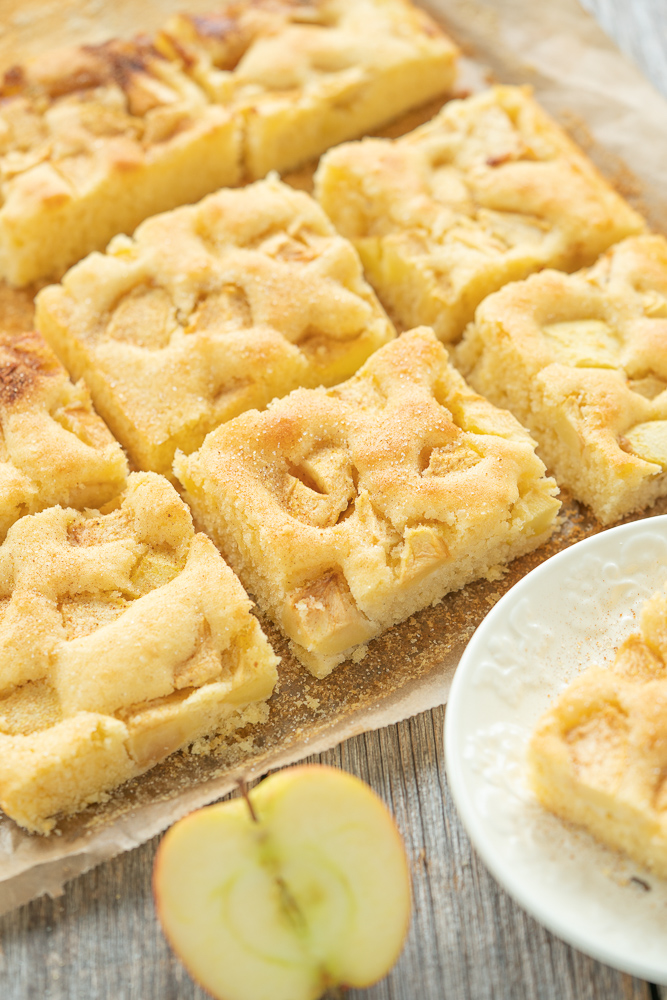 Apple Sheet Cake Easy and Moist