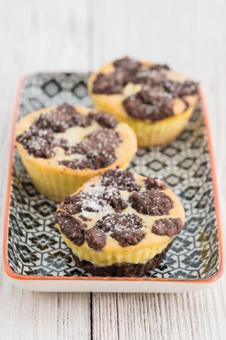 Cheesecake muffins with sprinkles