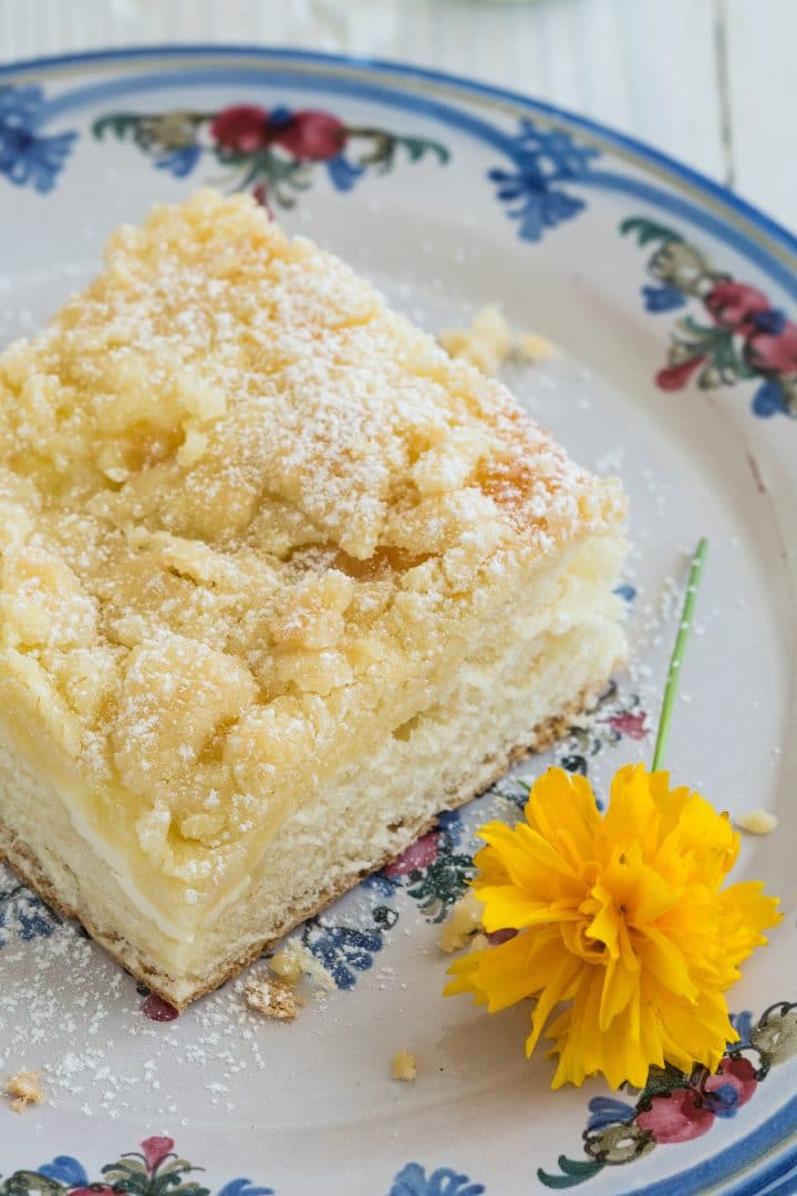 Easy crumb sheet cake