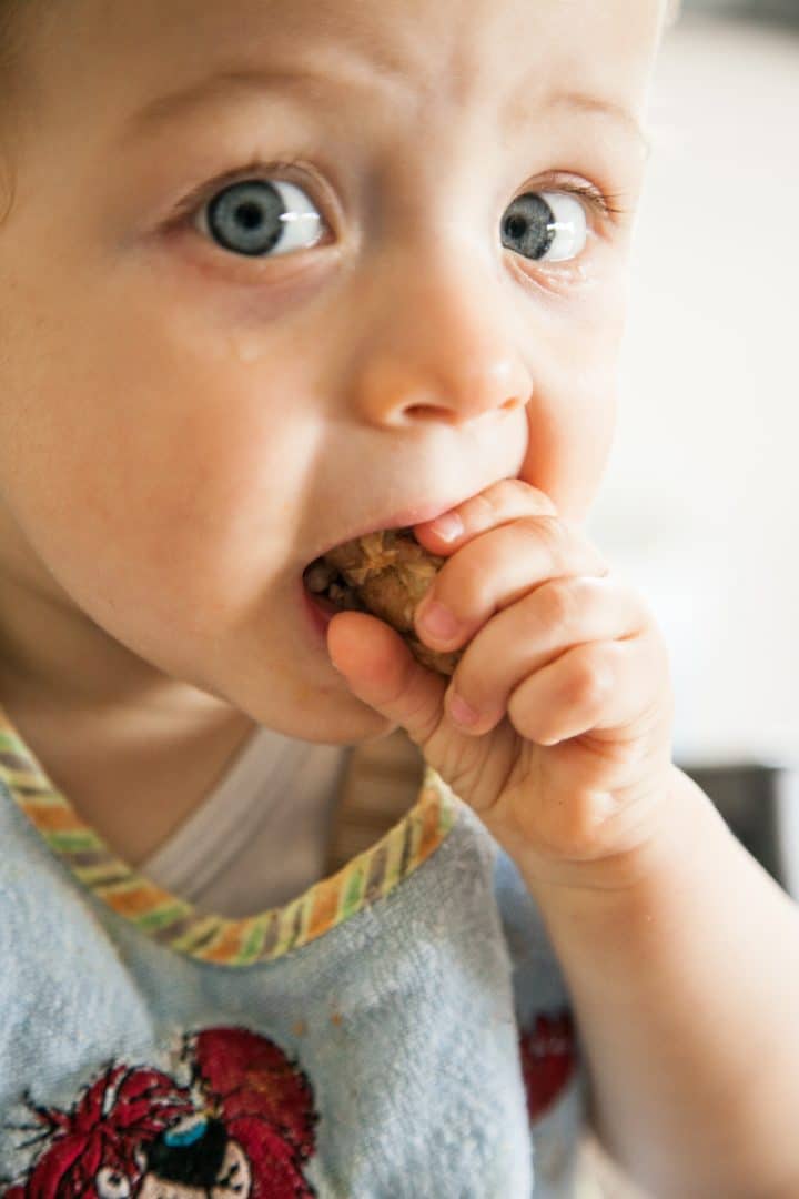 Healthy sugar-free baby spelt sticks