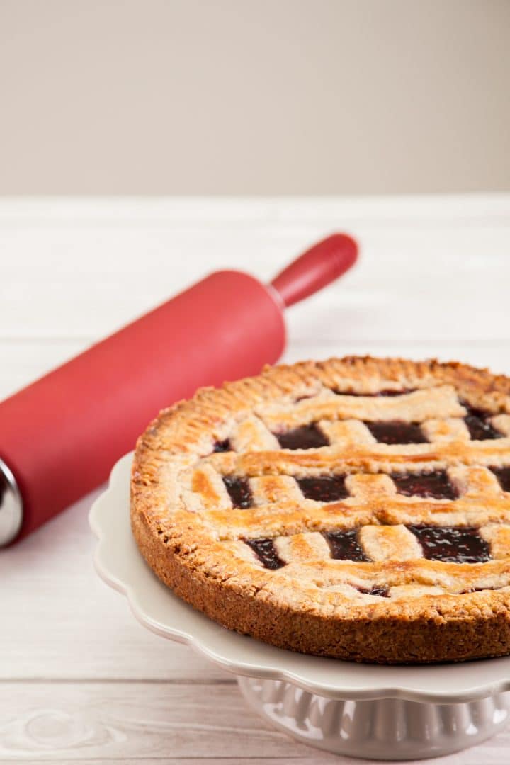 Original Homemade Austrian Linzer Cake