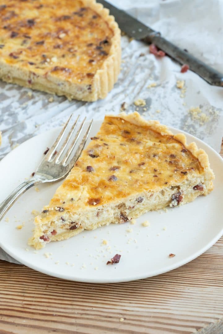 easy onion cake with sour cream