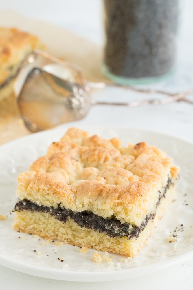 Poppy Seed Sheet Cake with Crumbles Streuselkuchen