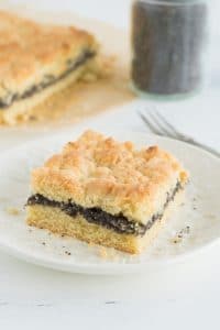German Poppy Seed Cake with Streusel