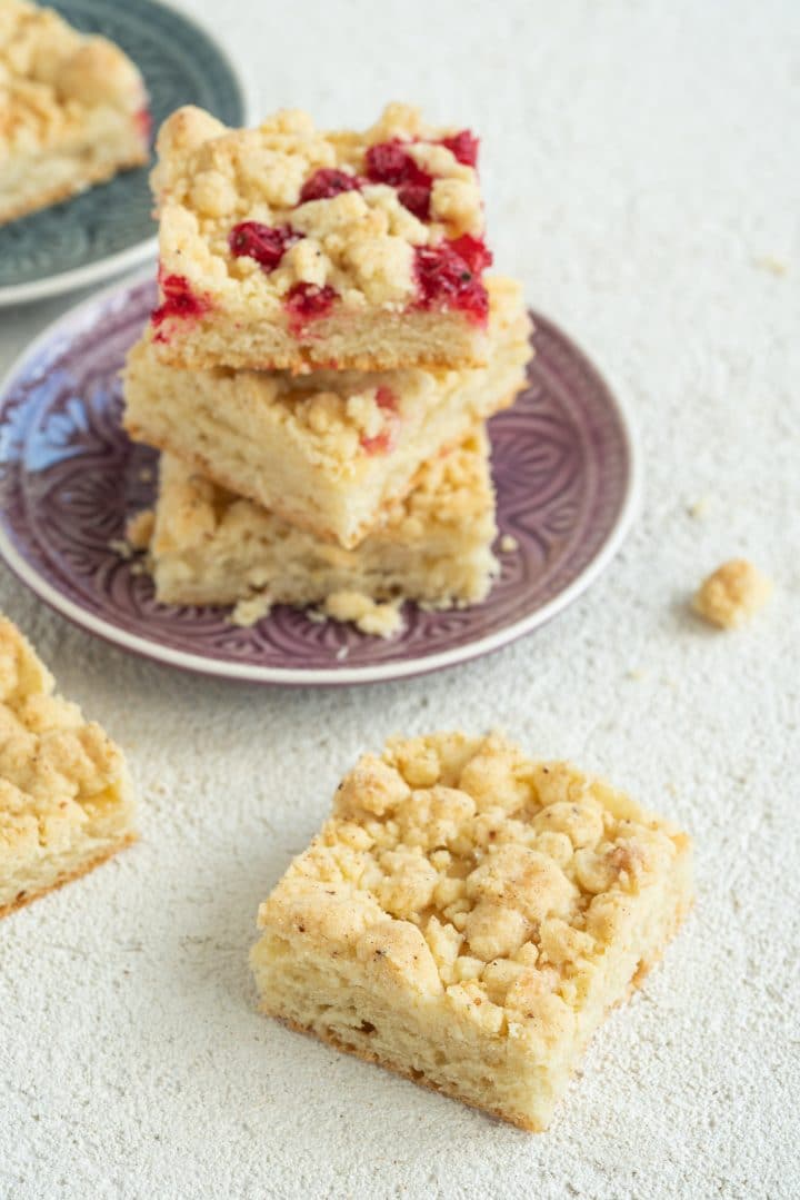 Vegan Coffee Cake with Crumbs