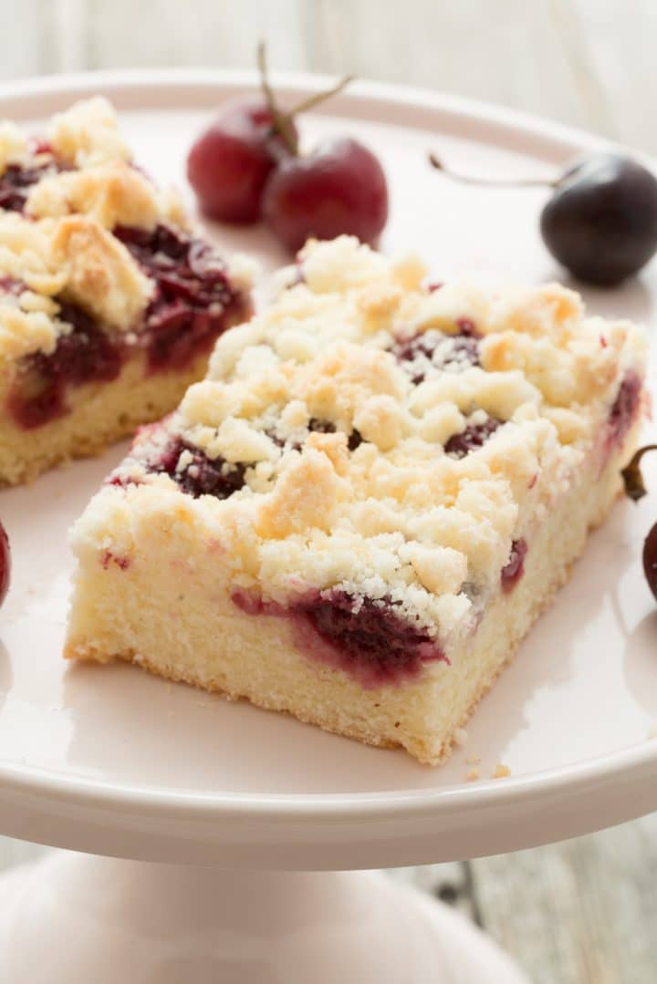 delicious cherry cake recipe easy and fast