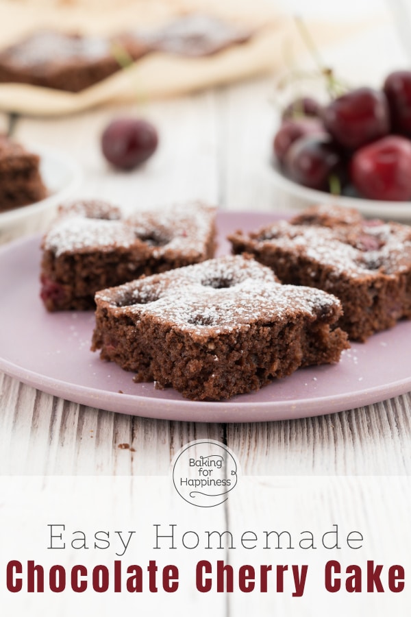 Fancy a moist cake with chocolate and cherries? This chocolate cherry sheet cake is easy and tastes delicious: chocolatey and fruity!
