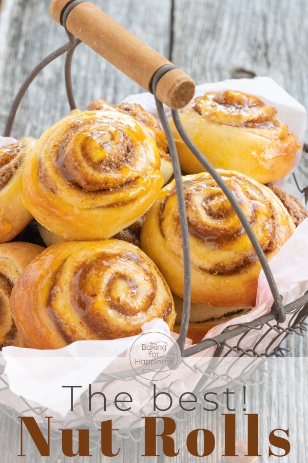 These tiny nut rolls with cinnamon filling are quick to make and taste just heavenly! A classic pastry that will definitely hit the spot!