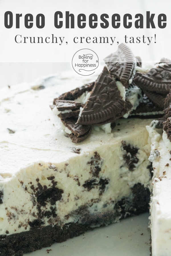 Crunchy biscuit tart, cream cheese and a topping of Oreo pieces. All together in this delicious no-bake oreo cheesecake. Sounds good? It is!