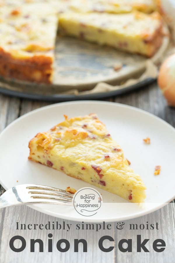 This quick low carb onion cake without a base convinces everyone: moist, quick, flavorful! It's a nice side effect that the onion cake is low in carbs.