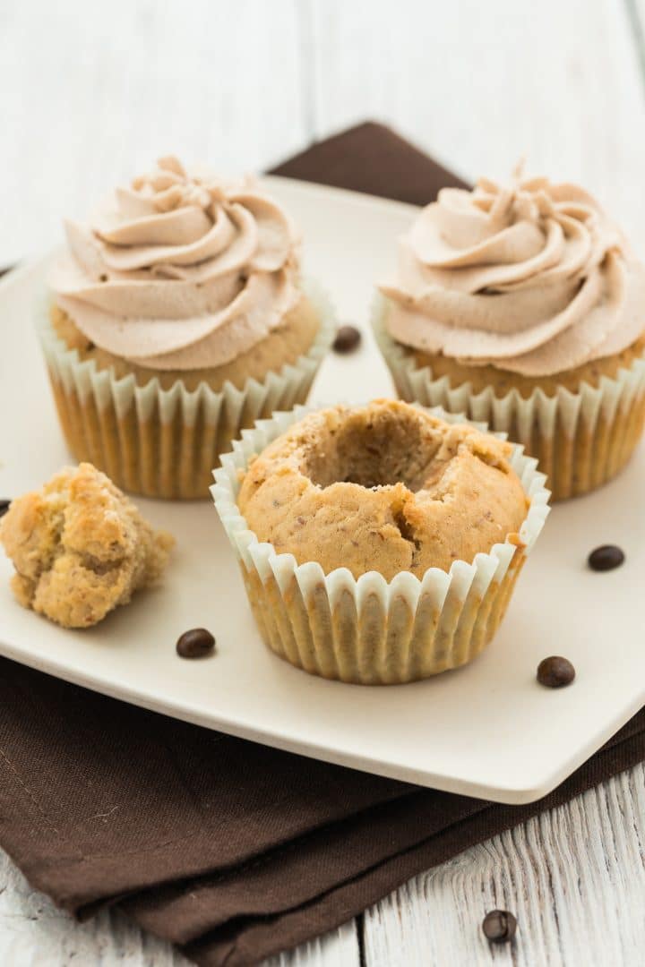 delicious-tiramisu-cupcakes