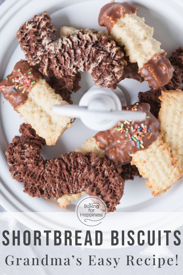 This recipe is a pure childhood memory for me. Grandma's easy shortbread biscuits always hit the spot: Wonderfully buttery and crumbly!