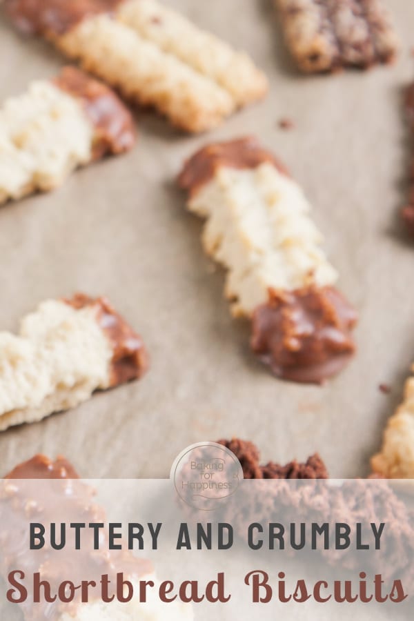 This recipe is a pure childhood memory for me. Grandma's easy shortbread biscuits always hit the spot: Wonderfully buttery and crumbly!