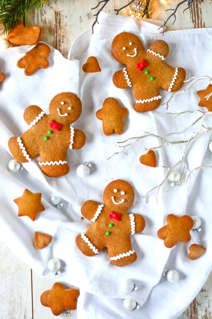 decorationg-gingerbread-men