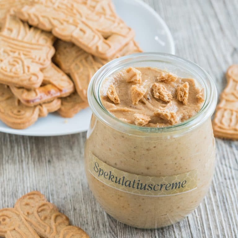 Easy Homemade Speculoos Cream