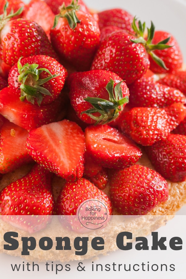 Easy basic sponge cake recipe with step-by-step instructions. This dough is the perfect foundation for cakes, fruit tarts or pastries.