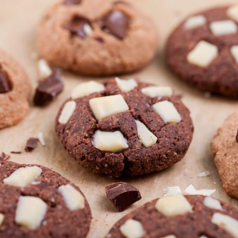 Low Carb Chocolate Chip Cookies