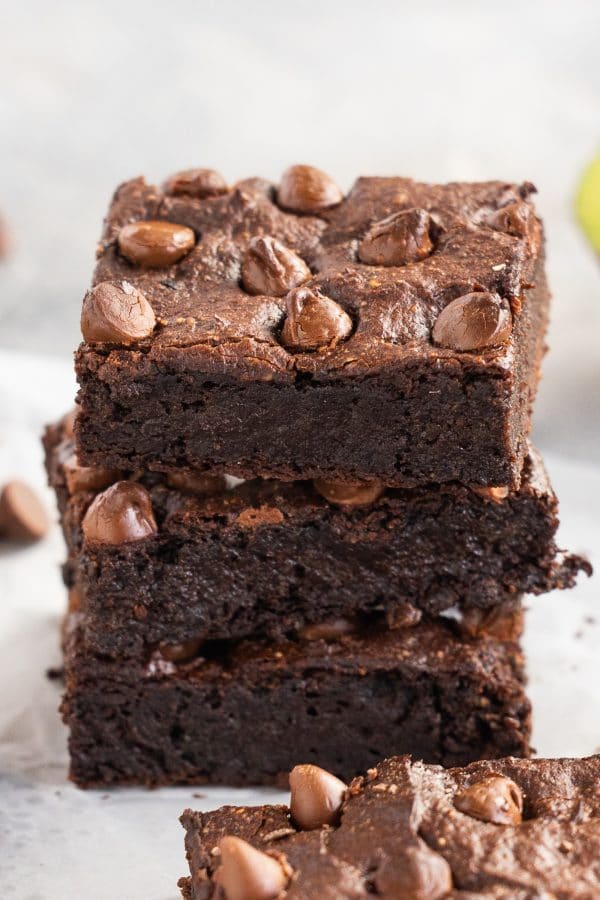 Flourless and Fudgy Avocado Brownies | Baking for Happiness