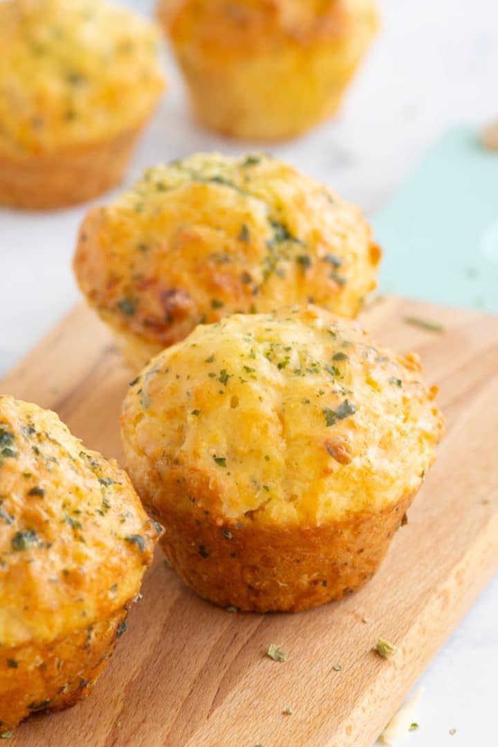savory-cheese-muffins