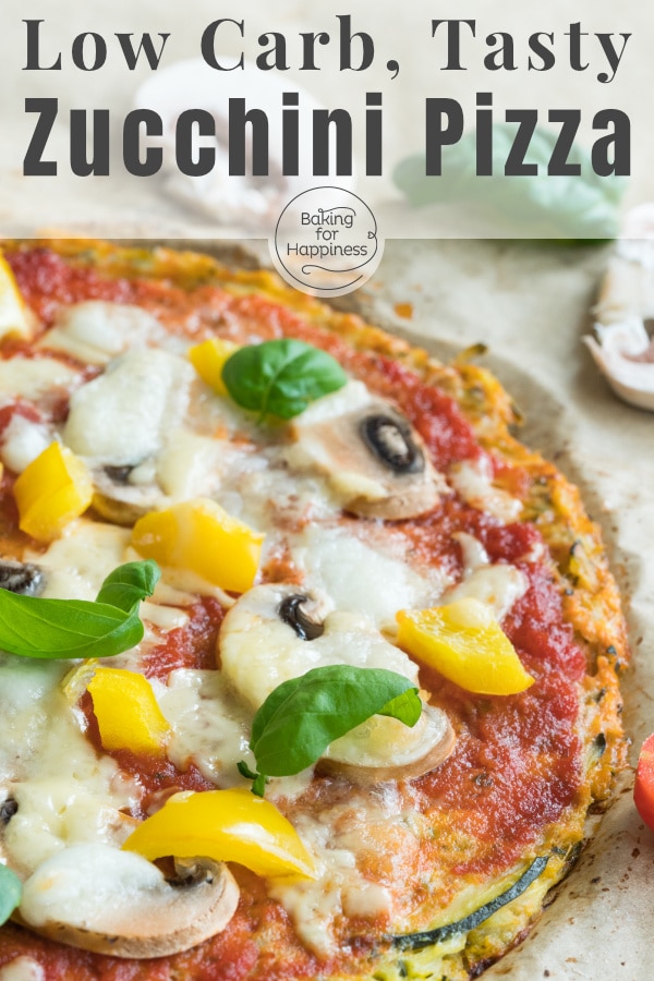 Recipe for a delicious low carb pizza zucchini pizza without flour. Extremely low in carbohydrates and delicious!