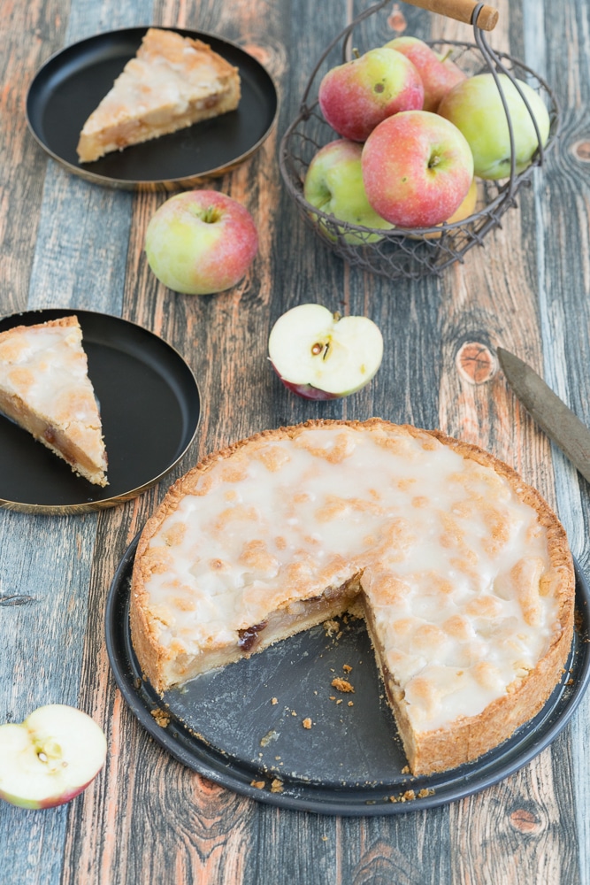 Best Ever Fruity Apple Cake