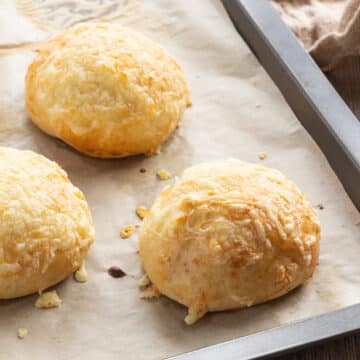 easy recipe for fluffy cheese buns