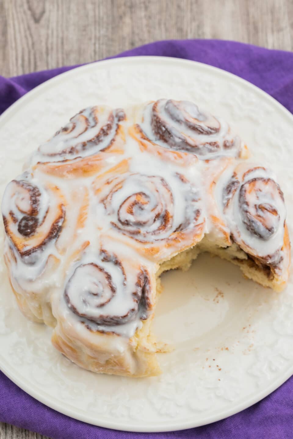 sugarfree cinnamon rolls with cream cheese frosting