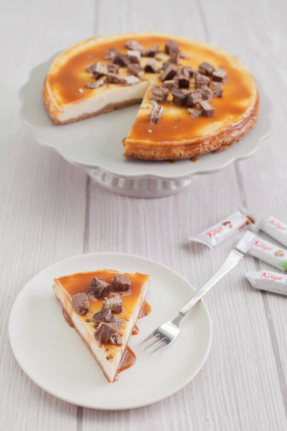 American Cheesecake with Caramel Topping