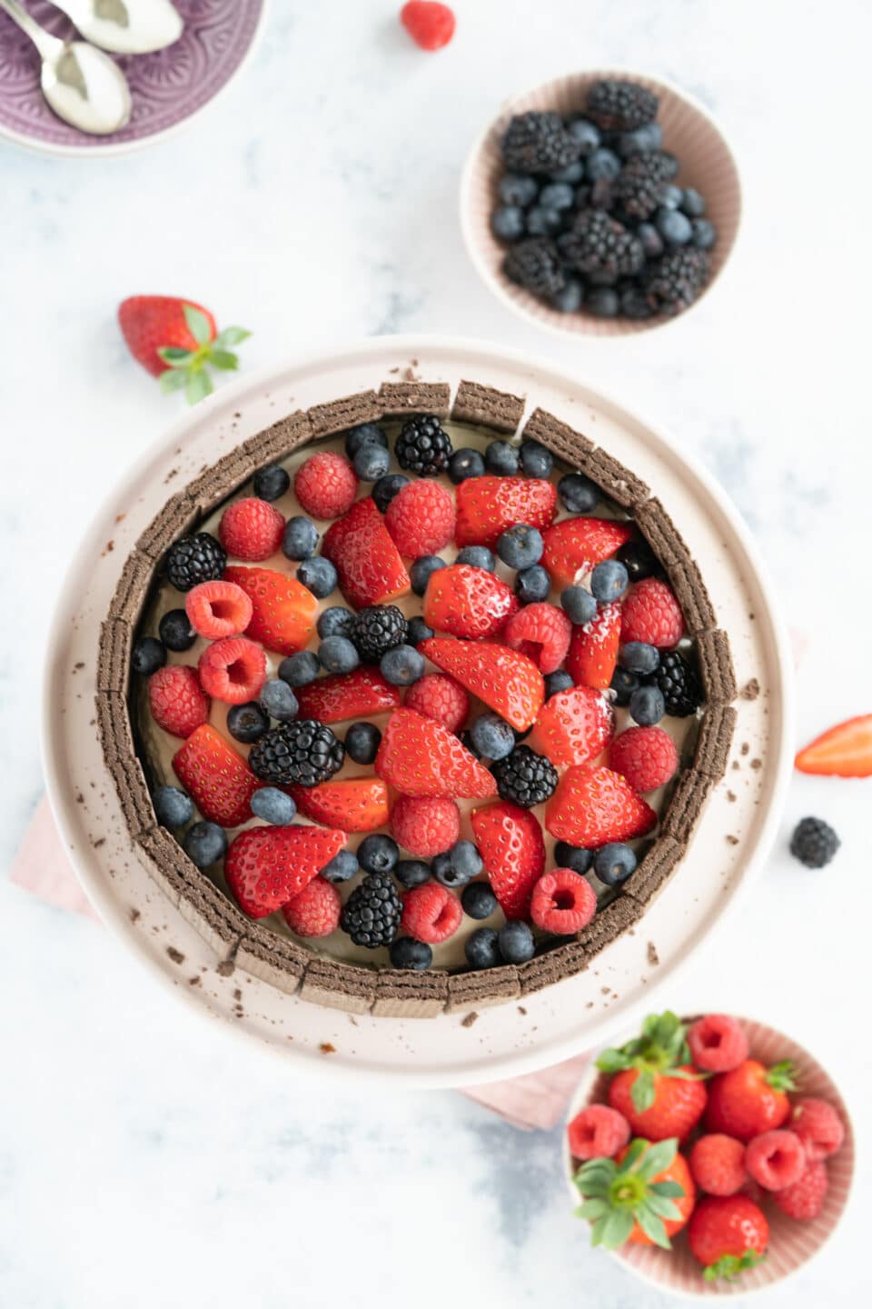 chocolate berry cake