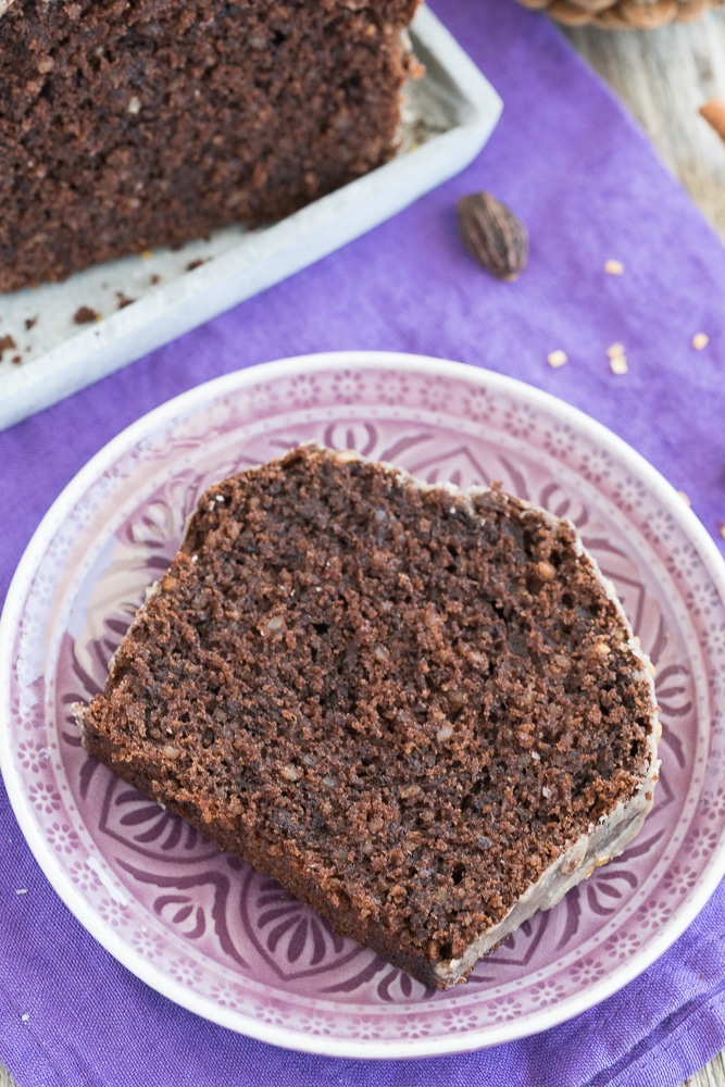spice cake with cinnamon and co