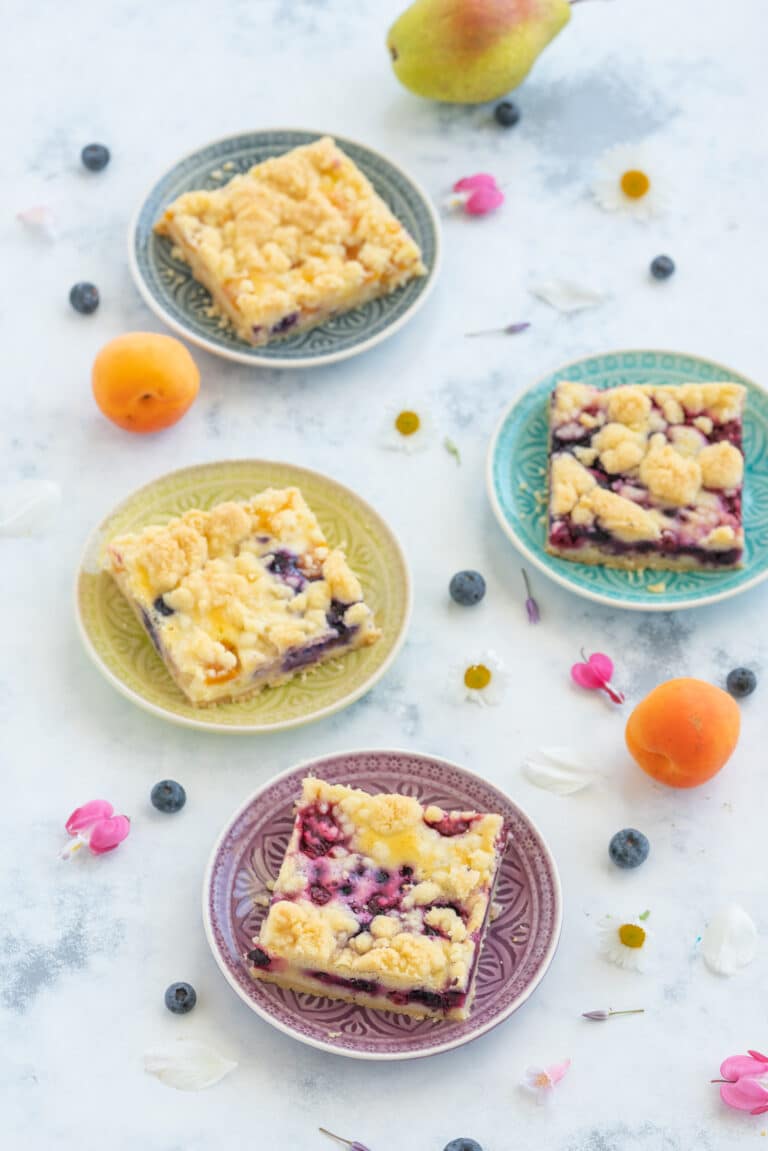 Sheet Cake with Fruits