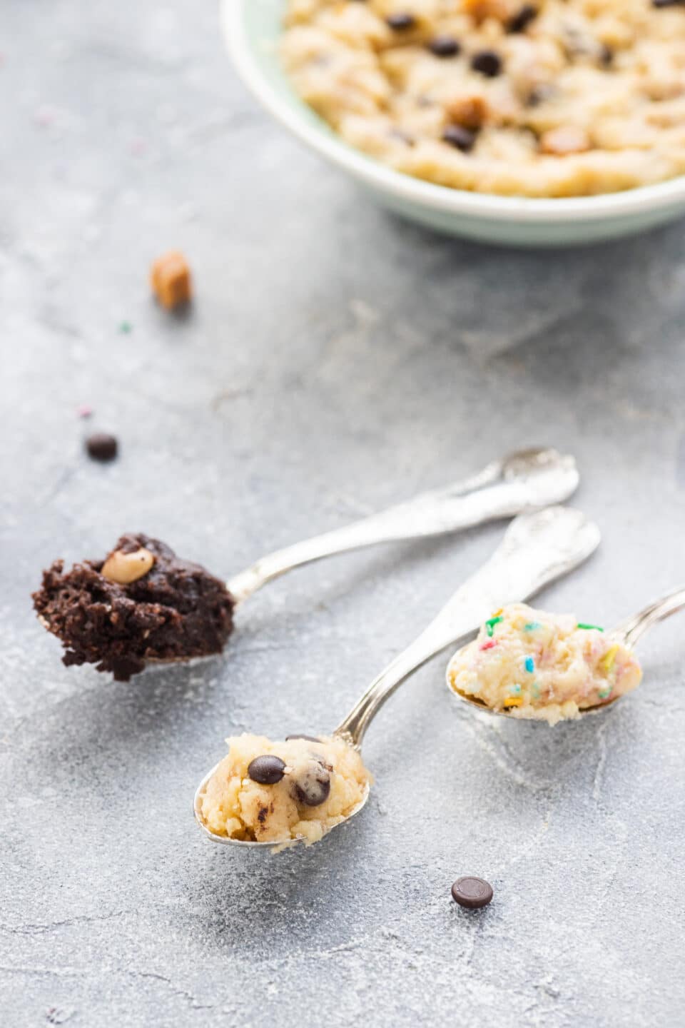 cookie dough with vegan and low carb alternative