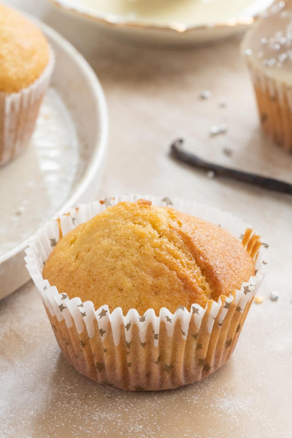 vanilla cupcakes with oil