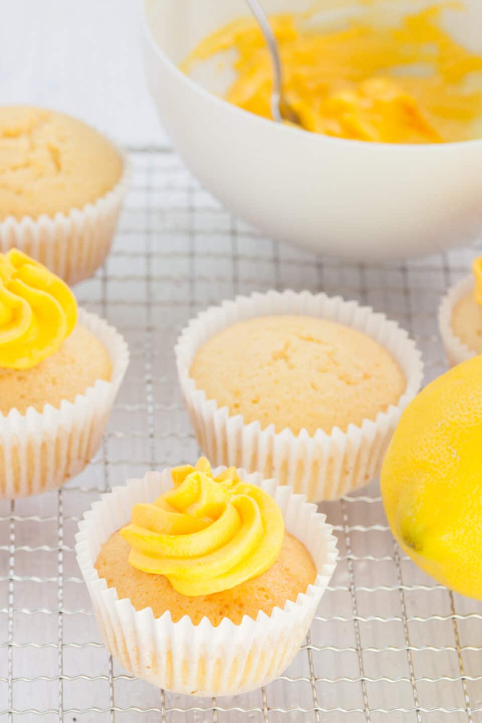 lemon cupcakes with cream cheese frosting