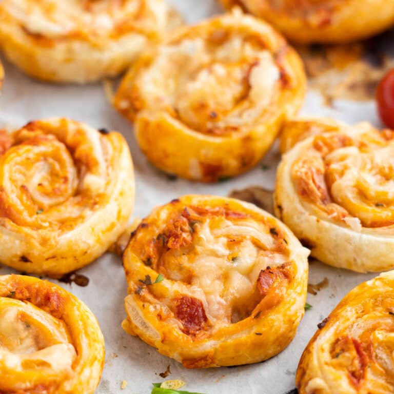 Easy, Quick Pizza Snails with Puff Pastry
