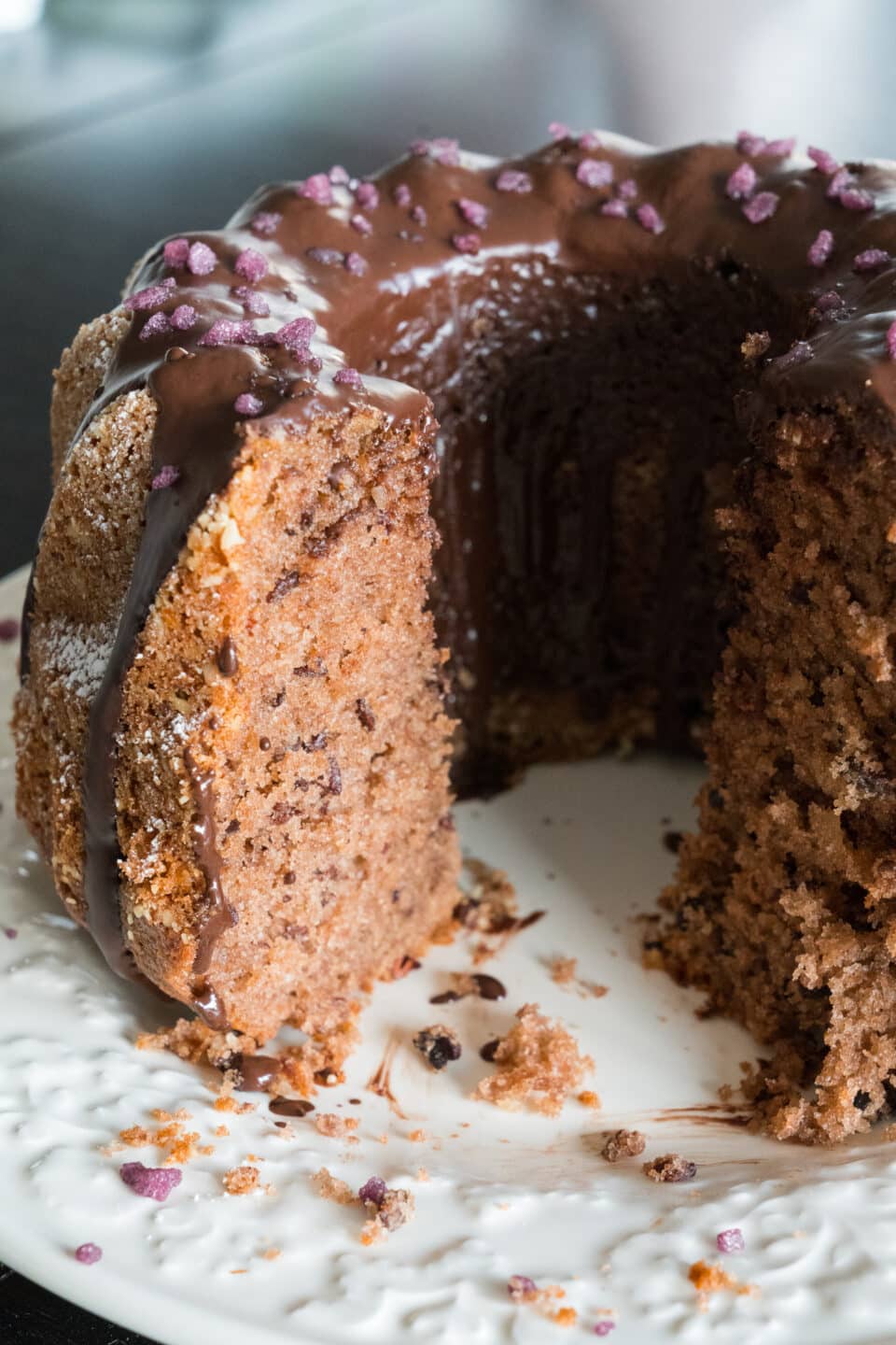 spicy bundt cake with red wine