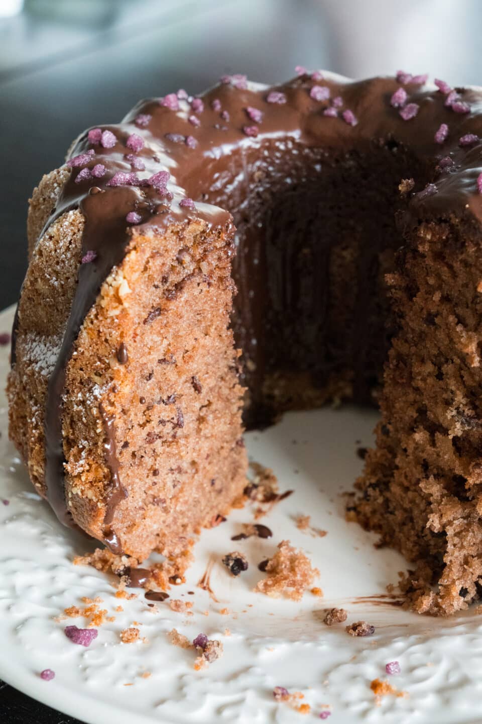 Easy, Moist Red Wine Cake Baking for Happiness
