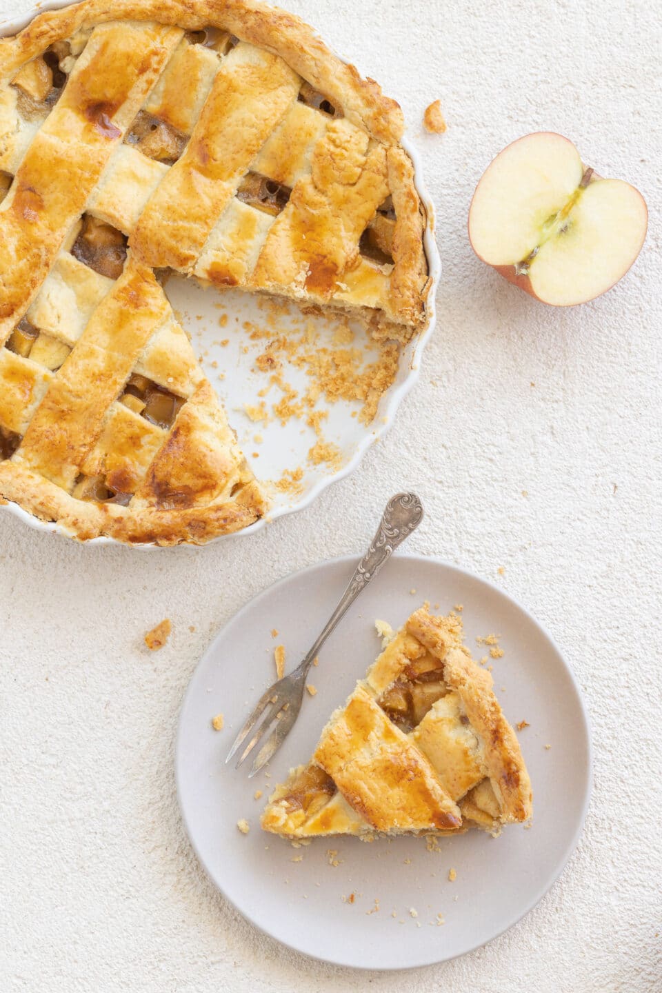 traditional american recipe with apples