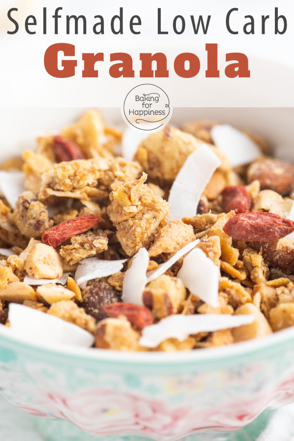 Ingenious crunchy low carb granola without sugar and gluten - easy to bake, low in carbohydrates and incredibly delicious!