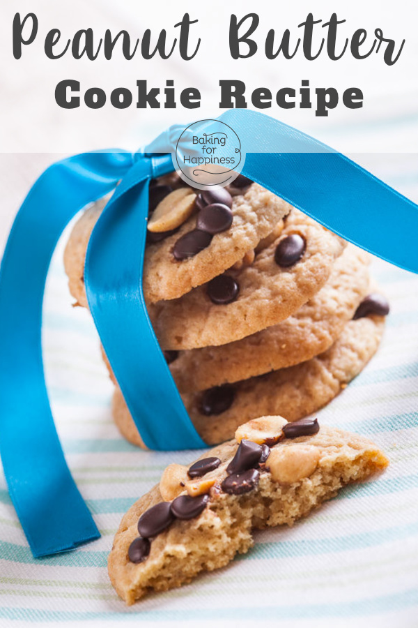 Easy recipe for delicious chewy chocolate peanut butter cookies. They stay nice and soft even after baking – a real treat!