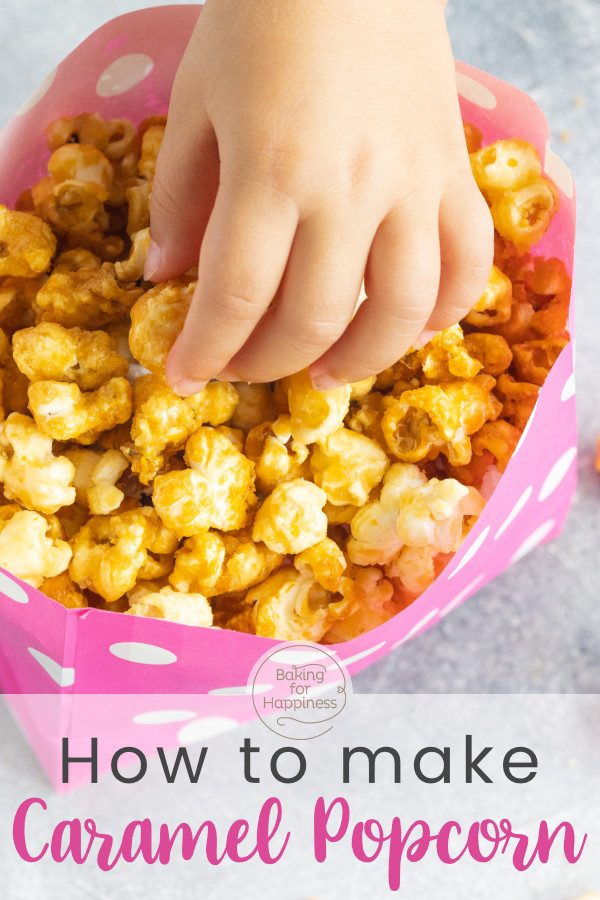 This is an easy recipe for ingenious salted caramel popcorn like in the cinema. The perfect snack for cozy evenings.